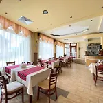 Hotel Boryka Family