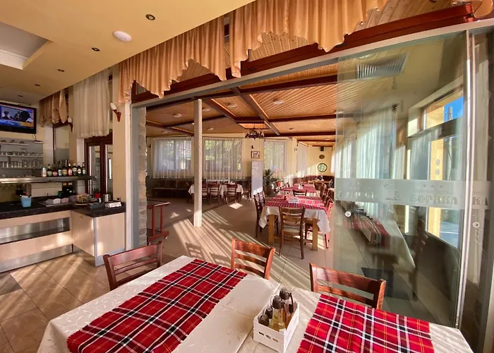 ホテル Boryka Family