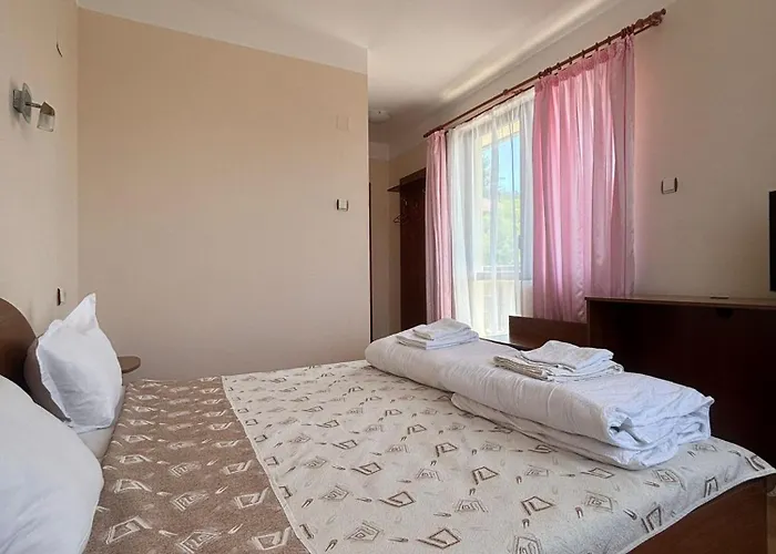 ホテル Boryka Family